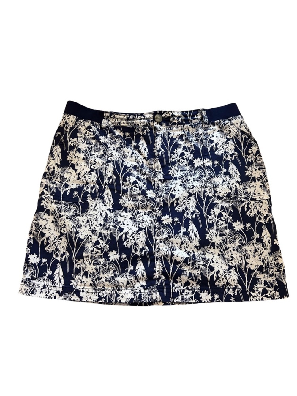 Lee Navy and White Floral Mid Rise Mini Skirt With Built in Shorts 10